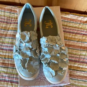JG Baby Blue Floral Sneakers NIB 7